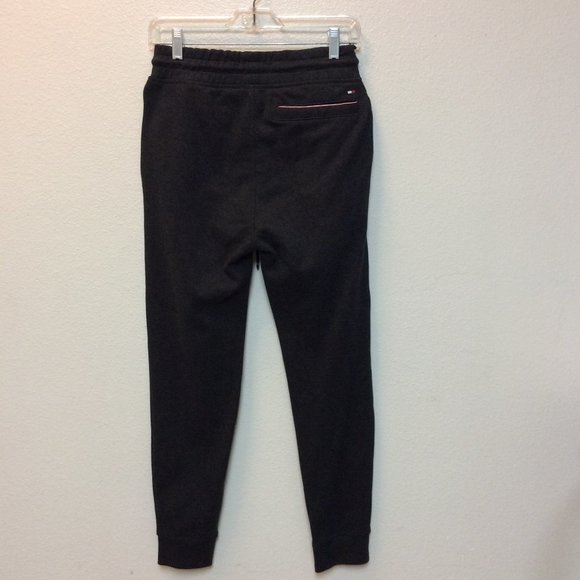 🎯Tommy Hilfiger Sweats (Like New) (Youth)🎯 - Picture 5 of 7